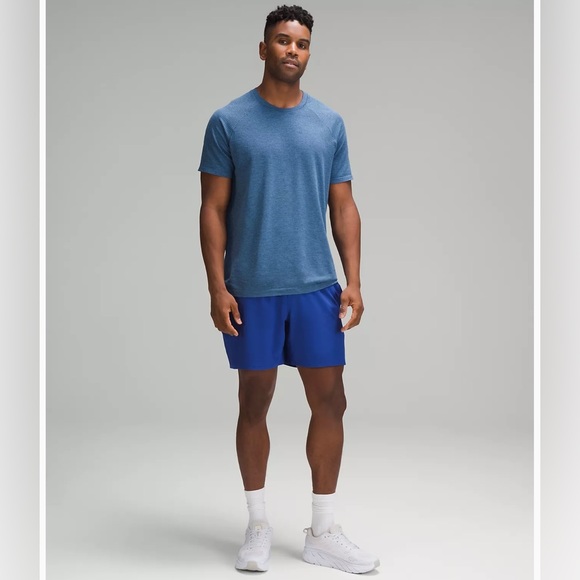 Lululemon Athletica Men’s Metal Vent Tech Short-Sleeve Shirt in Blue/Red Multi - Picture 2 of 9